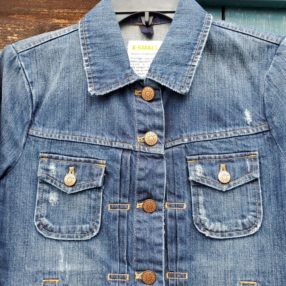 J Crew Distressed Jean Jacket Denim Medium Wash Blue XS Trucker - Picture 3 of 10